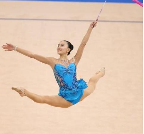 白富美体操女神 老公邹凯身高不足一米六 可她却收获了最大幸福