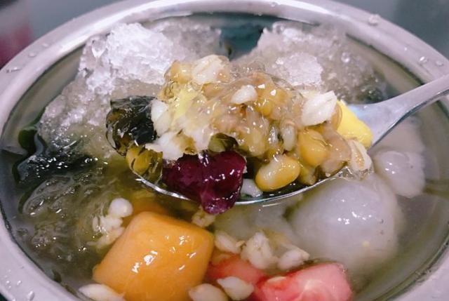 闽南四果汤 色彩缤纷 清凉